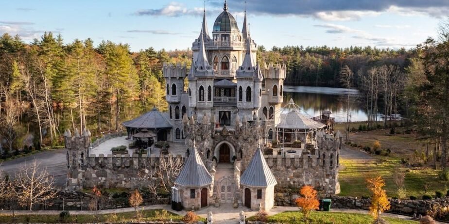 Castle in Woodstock, Connecticut