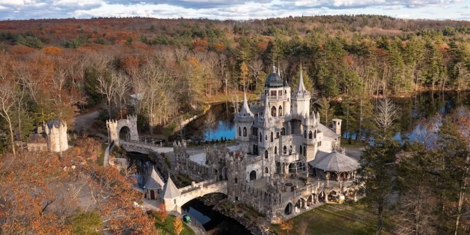 Castle in Woodstock, Connecticut