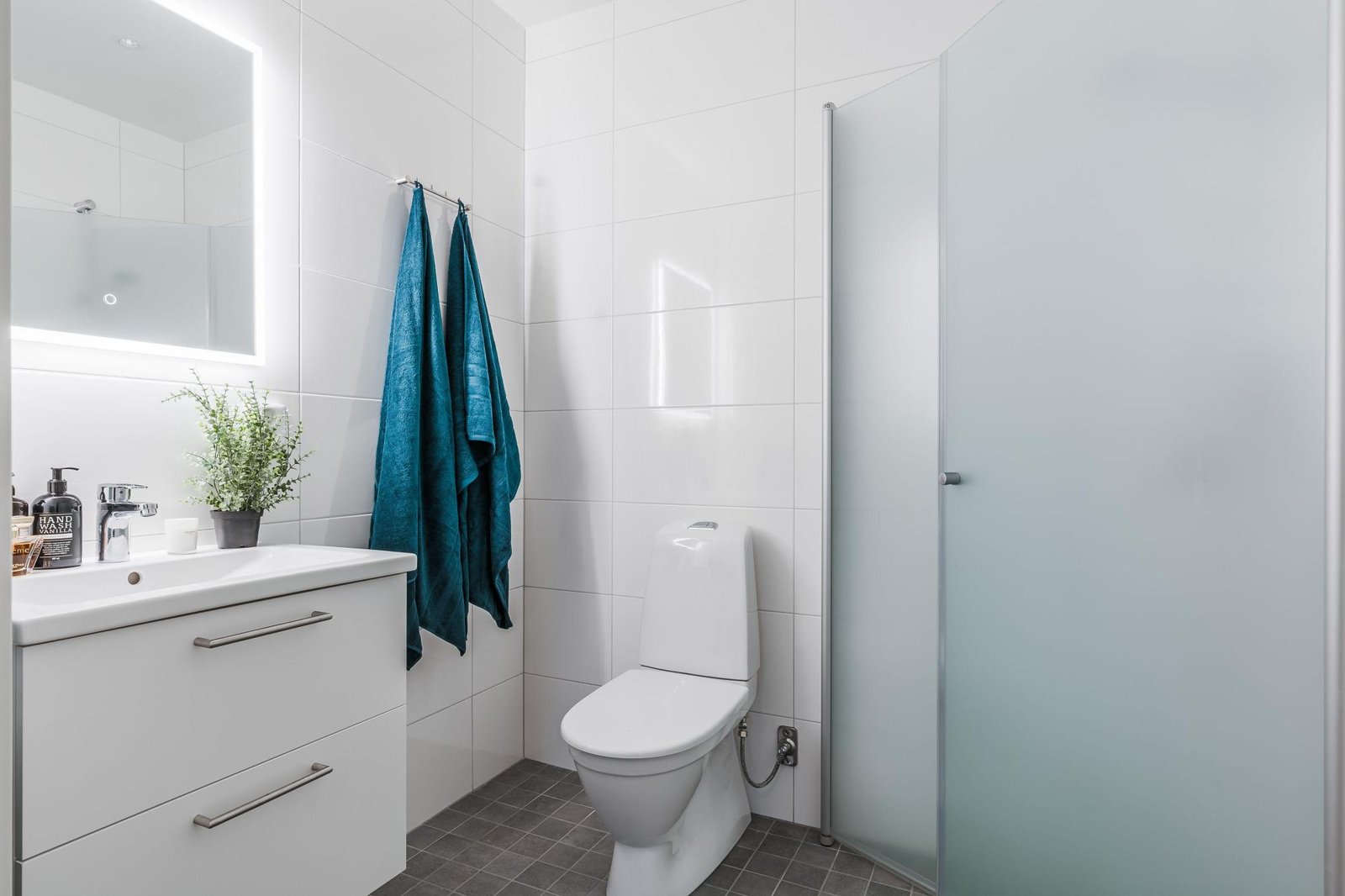 MED73D437F9CCD24F8C88E7FF73CA330267